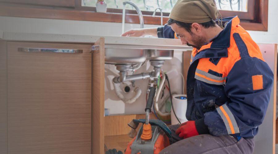 Professional water heater repair in Warren, TX